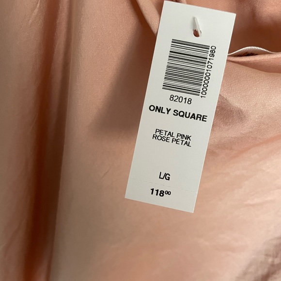 Aritzia Slip New With tags - Picture 3 of 3